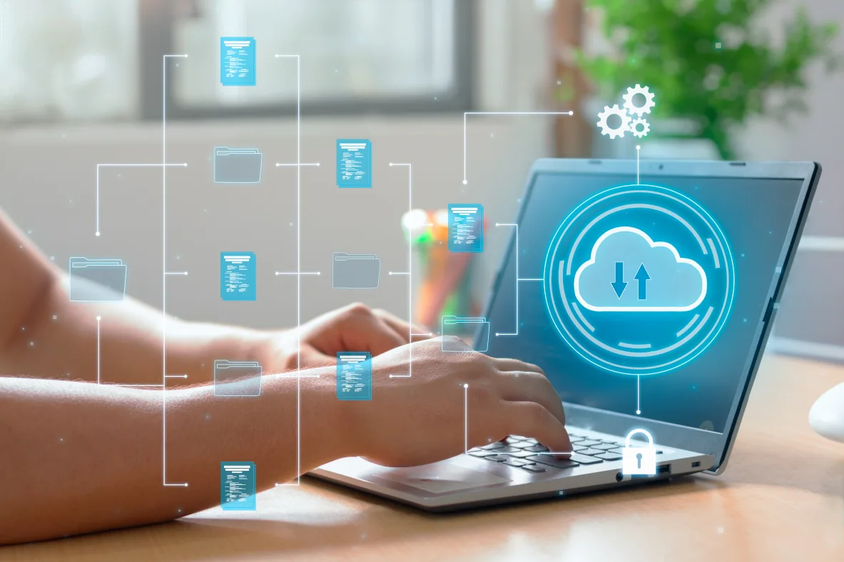 Cloud computing types and benefits illustration